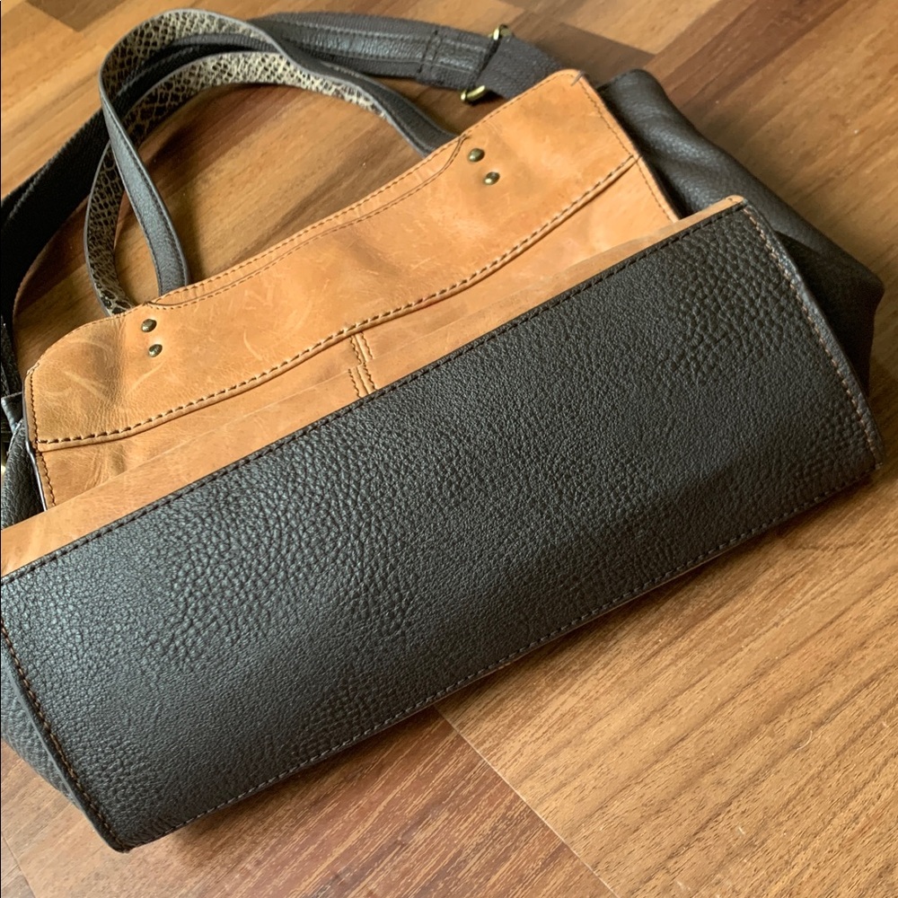 The SAK Almeda Leather Bag - Picture 6 of 14